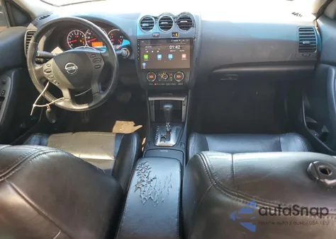 2011 Nissan Altima Base z USA, uszkodzony, nr VIN 1N4AL2AP4BN513511